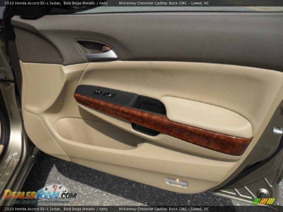 2010 Honda Accord EX-L Sedan Bold Beige Metallic / Ivory Photo #22