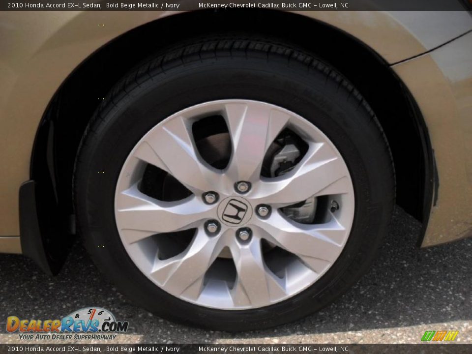 2010 Honda Accord EX-L Sedan Bold Beige Metallic / Ivory Photo #24