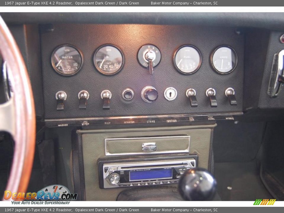 Controls of 1967 Jaguar E-Type XKE 4.2 Roadster Photo #8