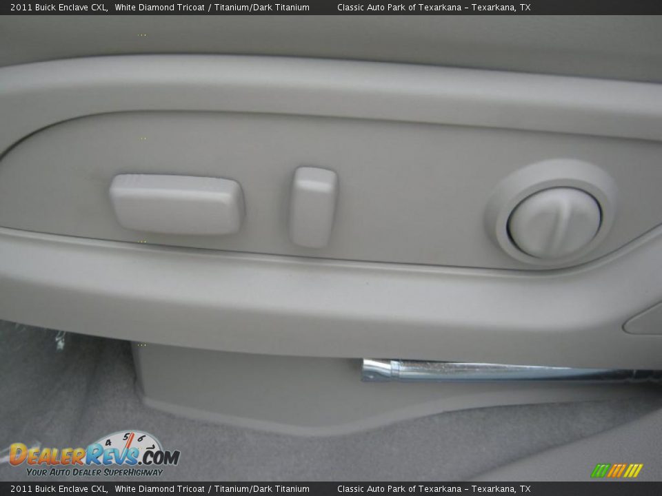 2011 Buick Enclave CXL White Diamond Tricoat / Titanium/Dark Titanium Photo #14