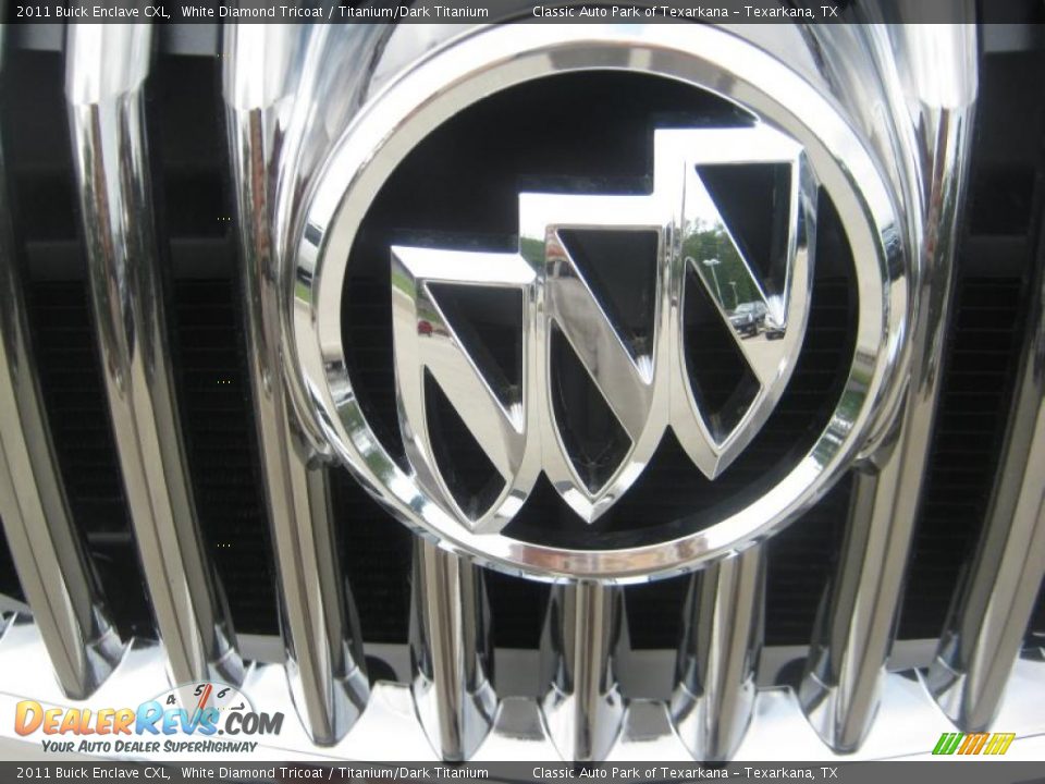 2011 Buick Enclave CXL White Diamond Tricoat / Titanium/Dark Titanium Photo #26