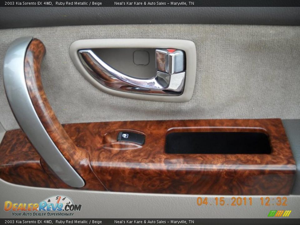 2003 Kia Sorento EX 4WD Ruby Red Metallic / Beige Photo #25