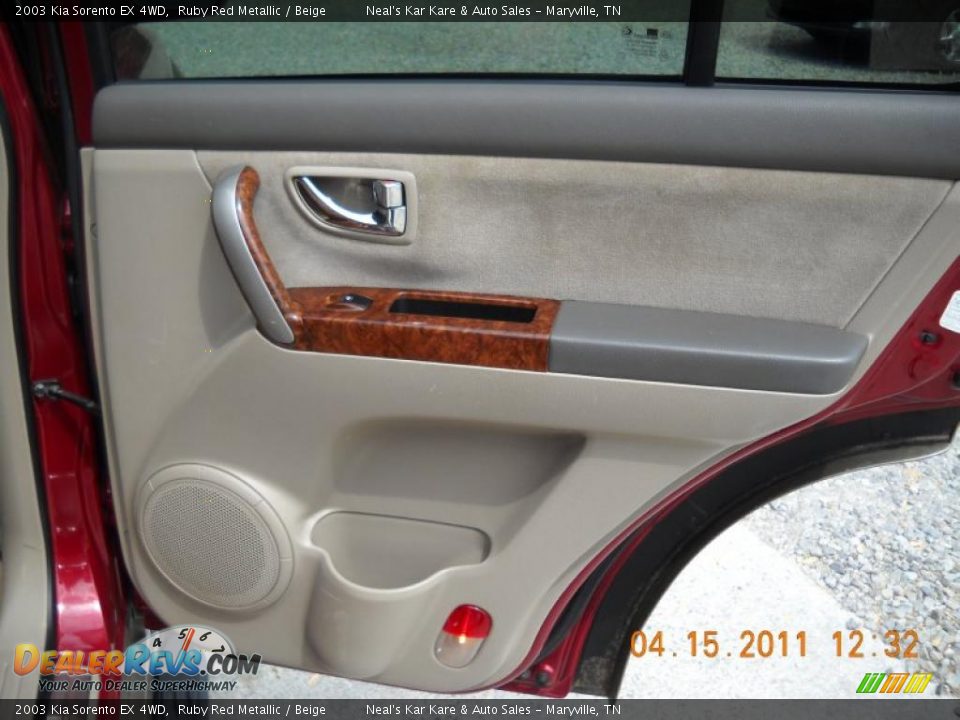 2003 Kia Sorento EX 4WD Ruby Red Metallic / Beige Photo #31