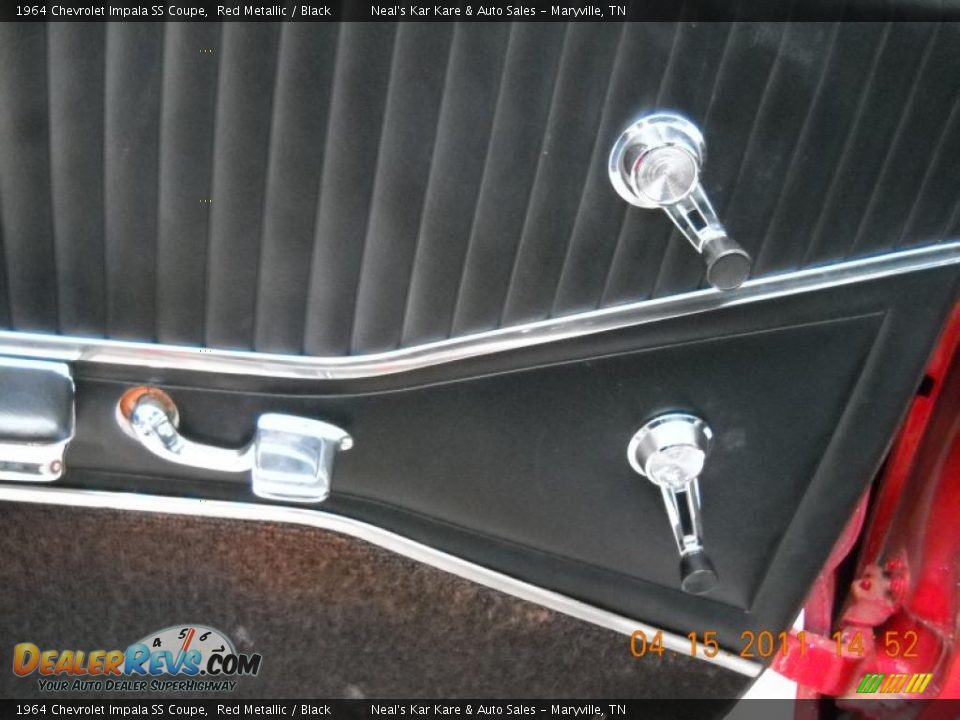 Controls of 1964 Chevrolet Impala SS Coupe Photo #15