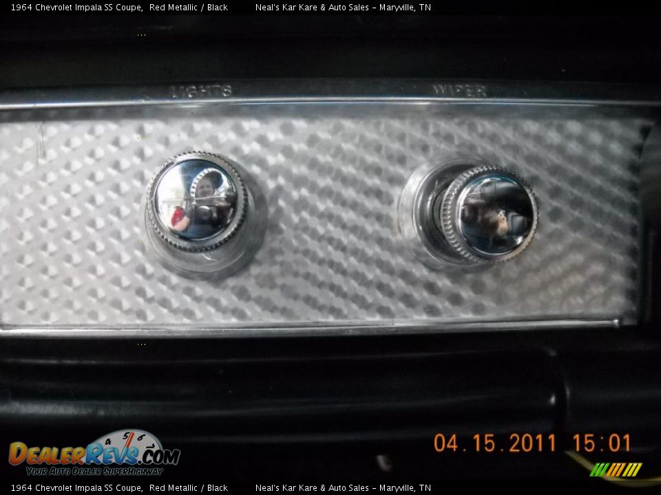 Controls of 1964 Chevrolet Impala SS Coupe Photo #20