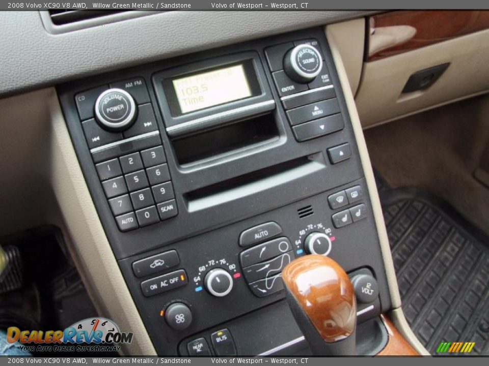 Controls of 2008 Volvo XC90 V8 AWD Photo #16