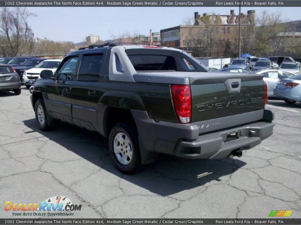 2002 Chevrolet Avalanche The North Face Edition 4x4 Medium Sage Green Metallic / Cedar Green/Graphite Photo #4