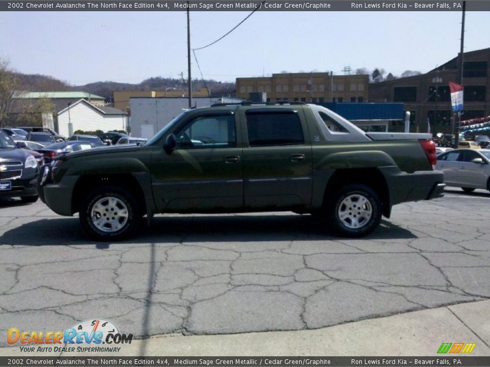2002 Chevrolet Avalanche The North Face Edition 4x4 Medium Sage Green Metallic / Cedar Green/Graphite Photo #5
