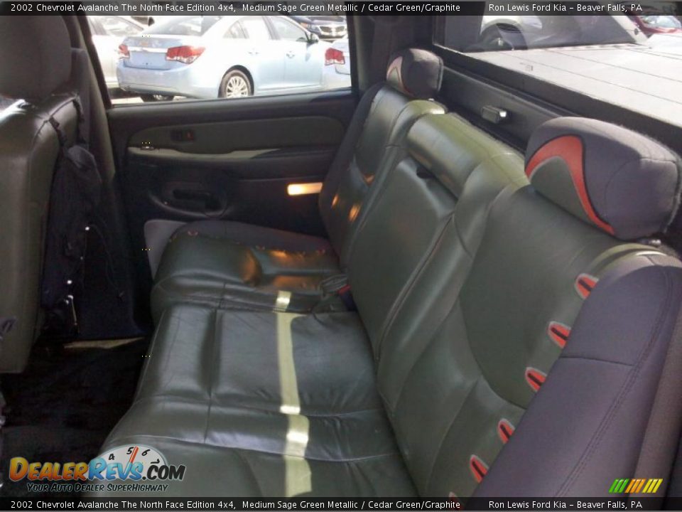 Cedar Green/Graphite Interior - 2002 Chevrolet Avalanche The North Face Edition 4x4 Photo #11