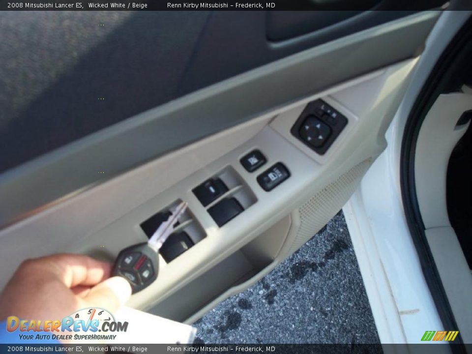 2008 Mitsubishi Lancer ES Wicked White / Beige Photo #11