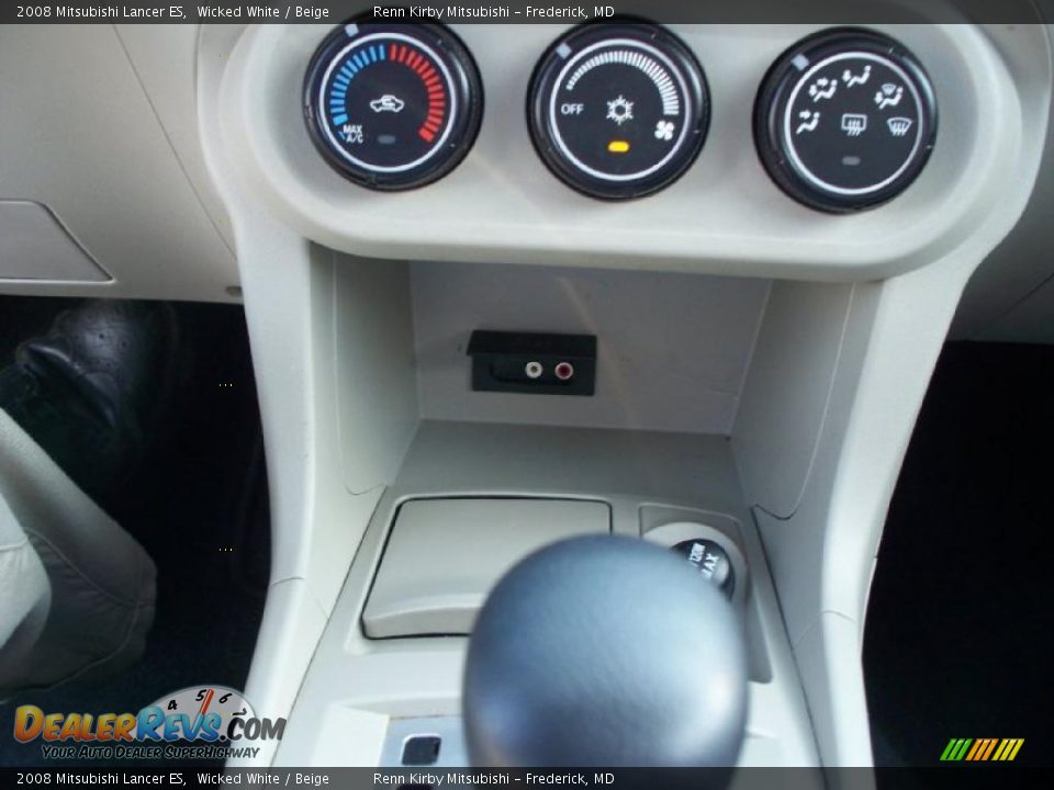 2008 Mitsubishi Lancer ES Wicked White / Beige Photo #18