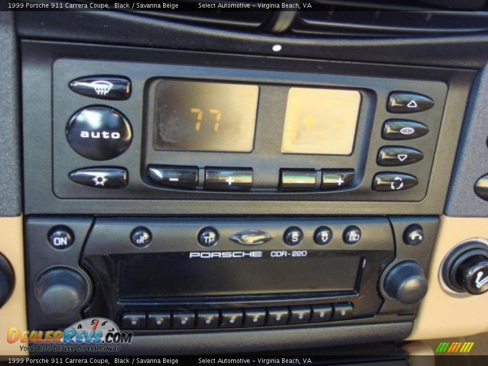 Controls of 1999 Porsche 911 Carrera Coupe Photo #18