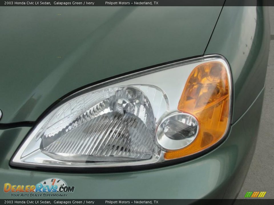 2003 Honda Civic LX Sedan Galapagos Green / Ivory Photo #10