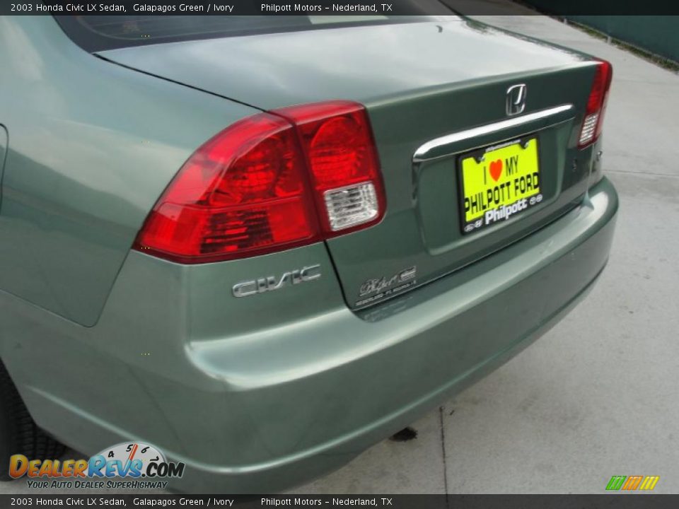 2003 Honda Civic LX Sedan Galapagos Green / Ivory Photo #25