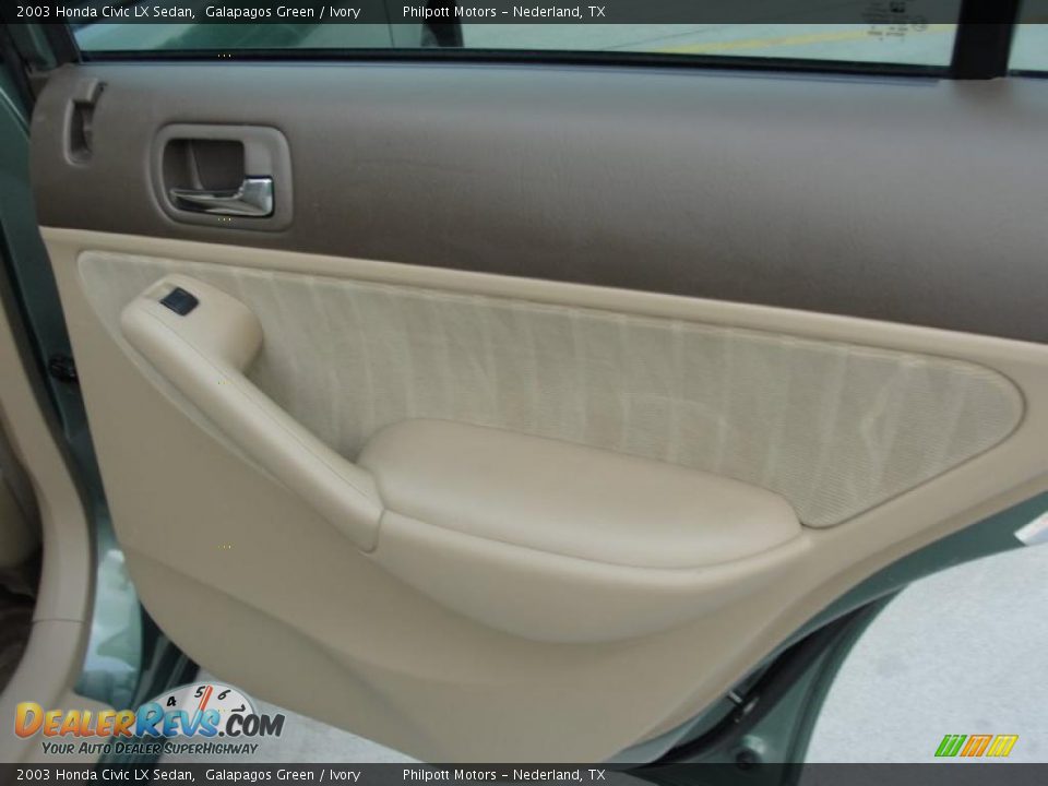 2003 Honda Civic LX Sedan Galapagos Green / Ivory Photo #30