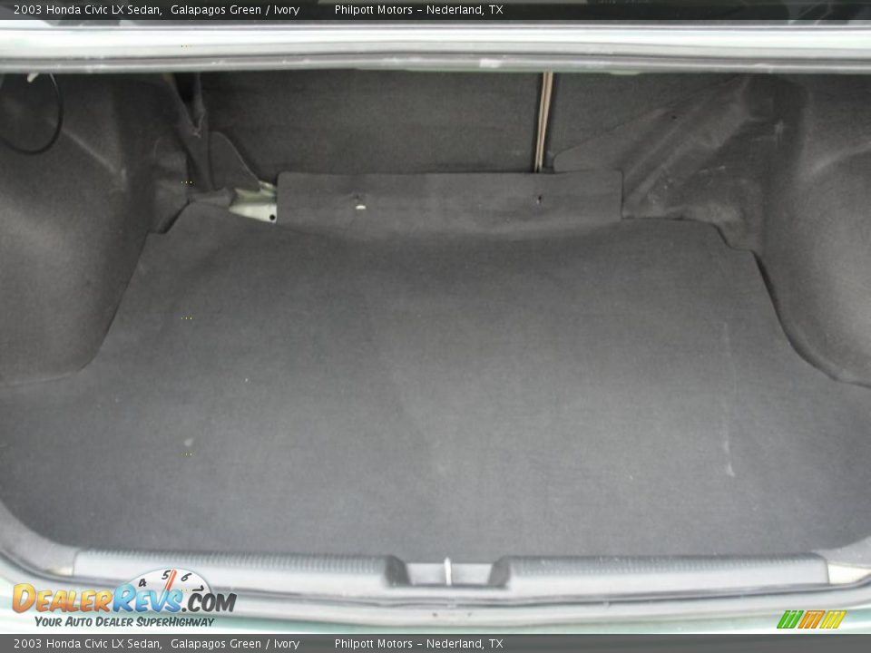 2003 Honda Civic LX Sedan Trunk Photo #33