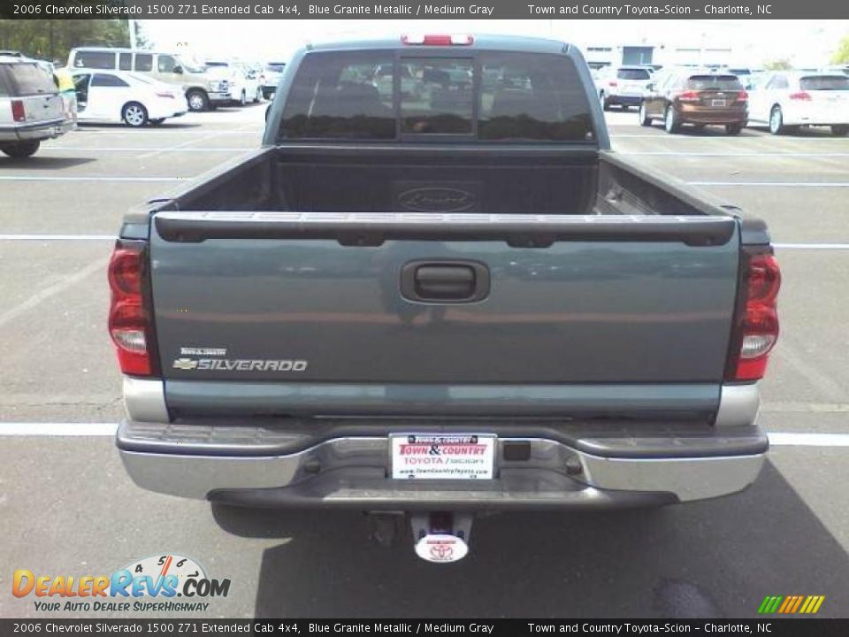 2006 Chevrolet Silverado 1500 Z71 Extended Cab 4x4 Blue Granite Metallic / Medium Gray Photo #4