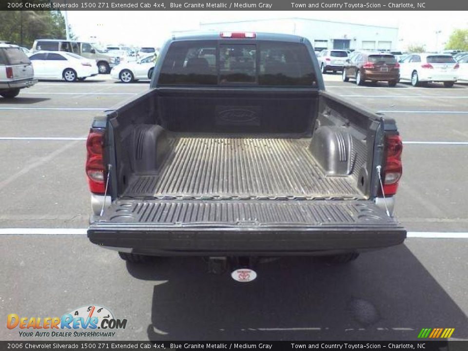 2006 Chevrolet Silverado 1500 Z71 Extended Cab 4x4 Blue Granite Metallic / Medium Gray Photo #15