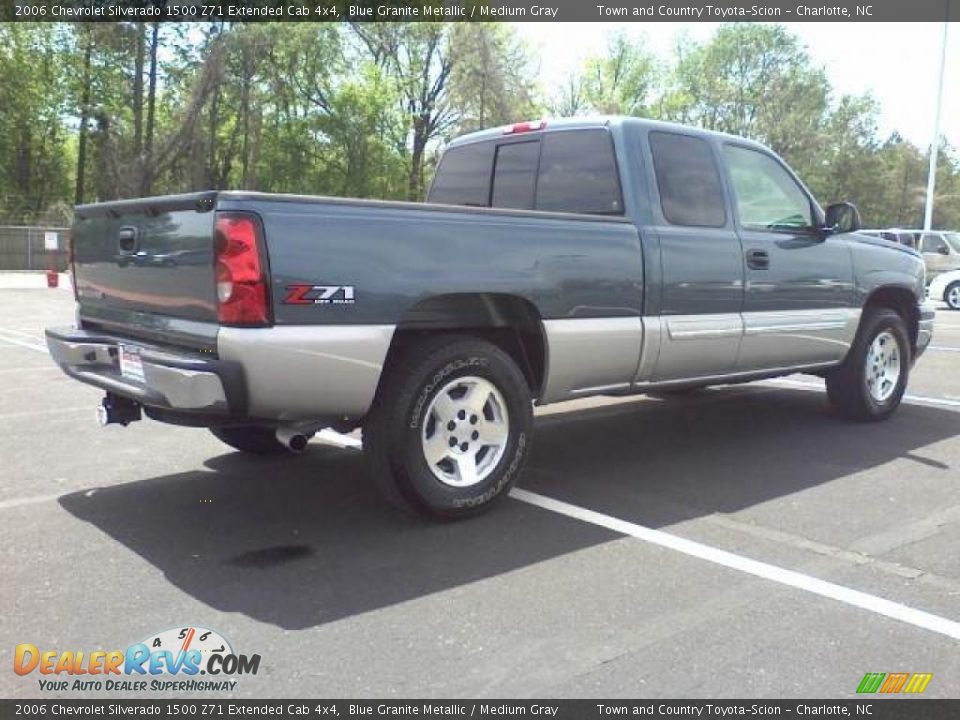 2006 Chevrolet Silverado 1500 Z71 Extended Cab 4x4 Blue Granite Metallic / Medium Gray Photo #16