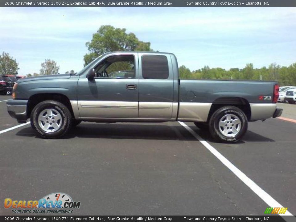 2006 Chevrolet Silverado 1500 Z71 Extended Cab 4x4 Blue Granite Metallic / Medium Gray Photo #18