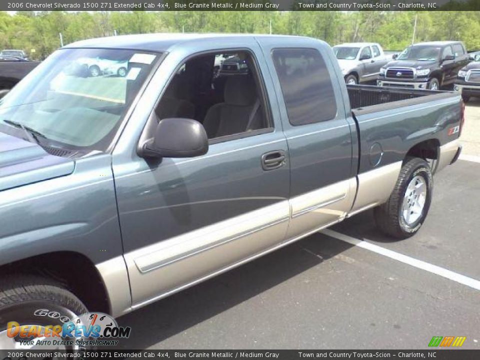 2006 Chevrolet Silverado 1500 Z71 Extended Cab 4x4 Blue Granite Metallic / Medium Gray Photo #20