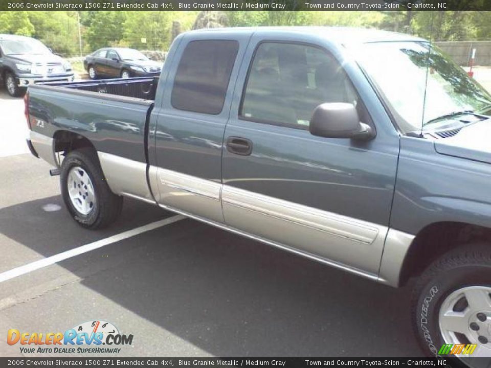 2006 Chevrolet Silverado 1500 Z71 Extended Cab 4x4 Blue Granite Metallic / Medium Gray Photo #21