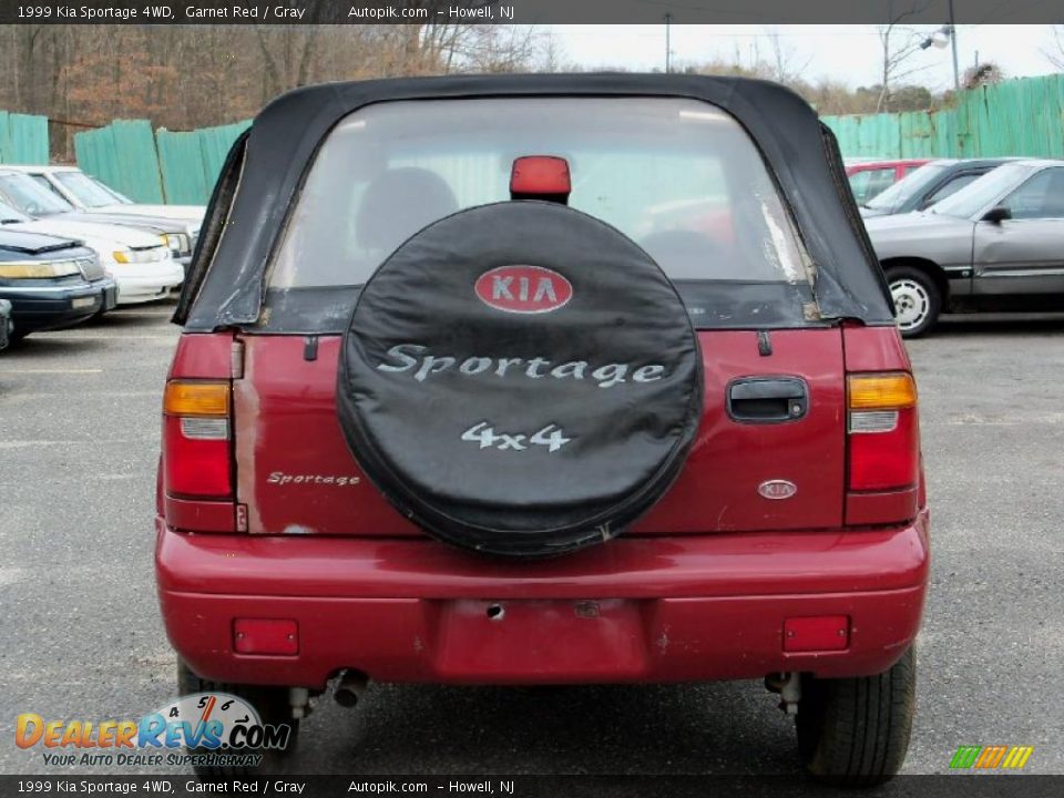1999 Kia Sportage 4WD Garnet Red / Gray Photo #4