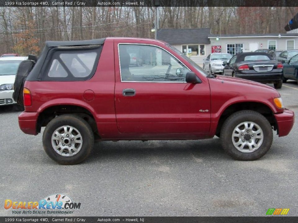 1999 Kia Sportage 4WD Garnet Red / Gray Photo #8