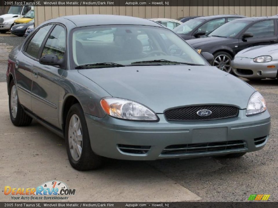 2005 Ford Taurus SE Windveil Blue Metallic / Medium/Dark Flint Photo #2