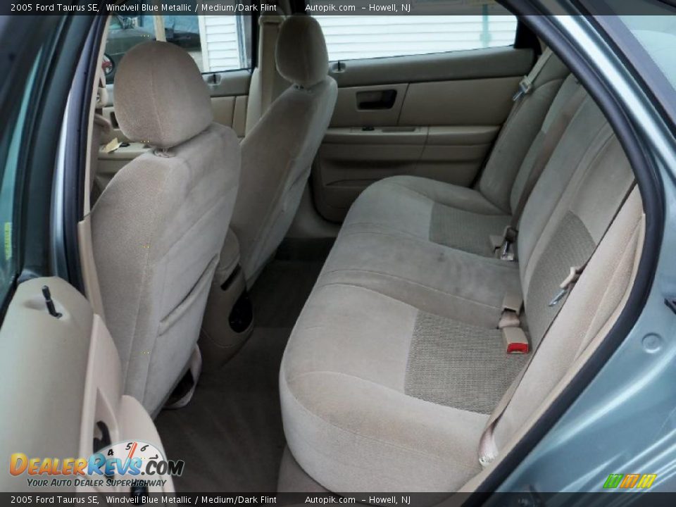2005 Ford Taurus SE Windveil Blue Metallic / Medium/Dark Flint Photo #10