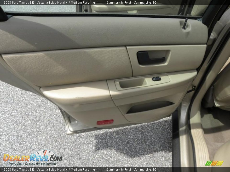 2003 Ford Taurus SES Arizona Beige Metallic / Medium Parchment Photo #8