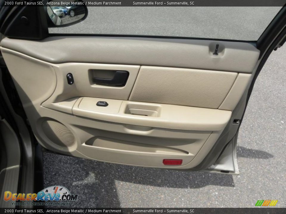 2003 Ford Taurus SES Arizona Beige Metallic / Medium Parchment Photo #10