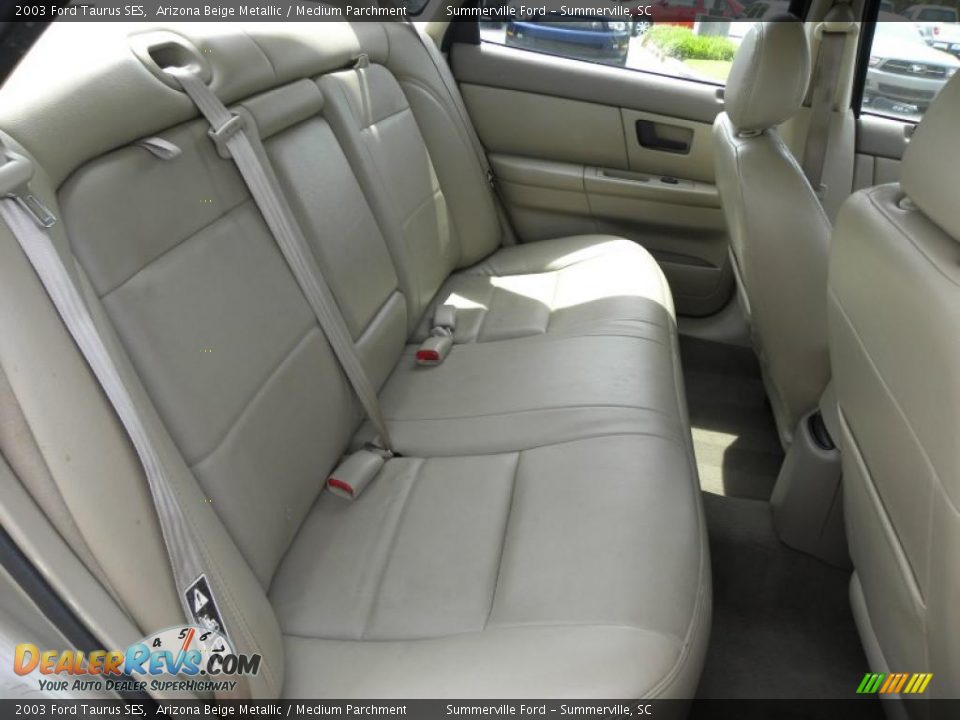 2003 Ford Taurus SES Arizona Beige Metallic / Medium Parchment Photo #11