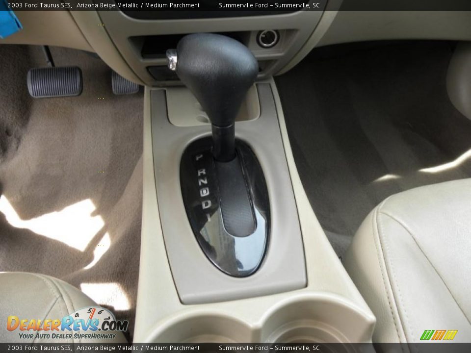 2003 Ford Taurus SES Shifter Photo #20