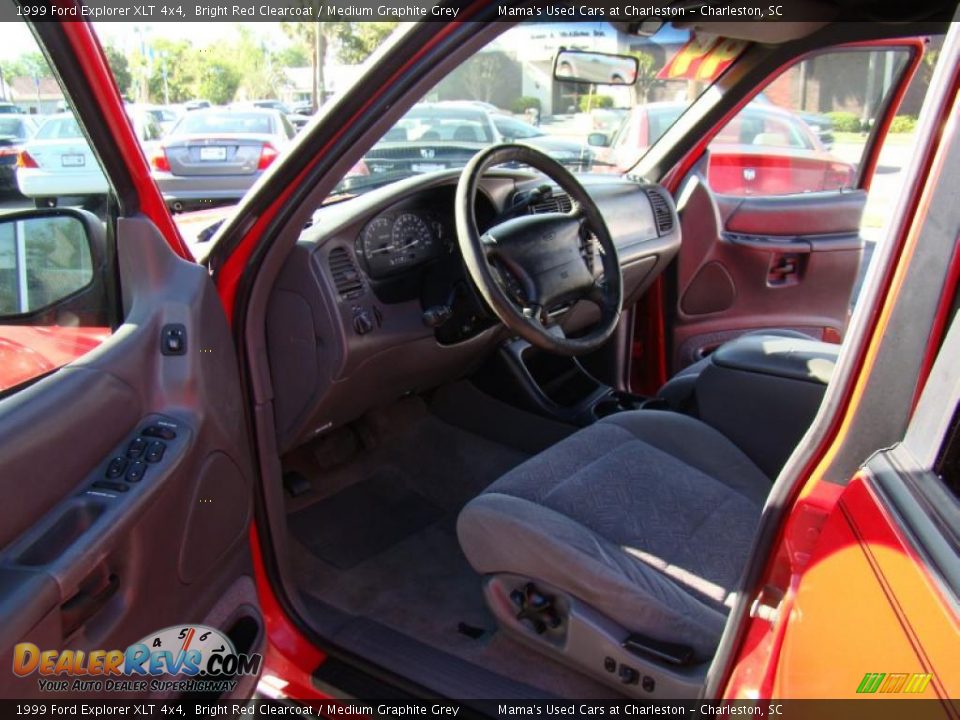 1999 Ford Explorer XLT 4x4 Bright Red Clearcoat / Medium Graphite Grey Photo #9