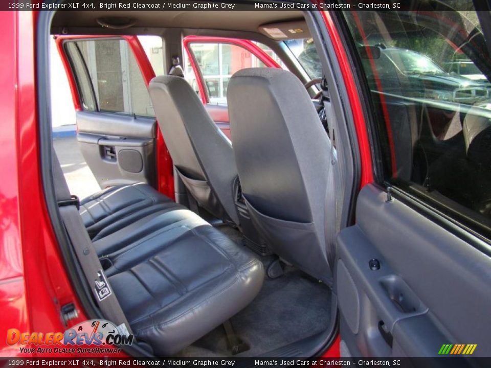1999 Ford Explorer XLT 4x4 Bright Red Clearcoat / Medium Graphite Grey Photo #17