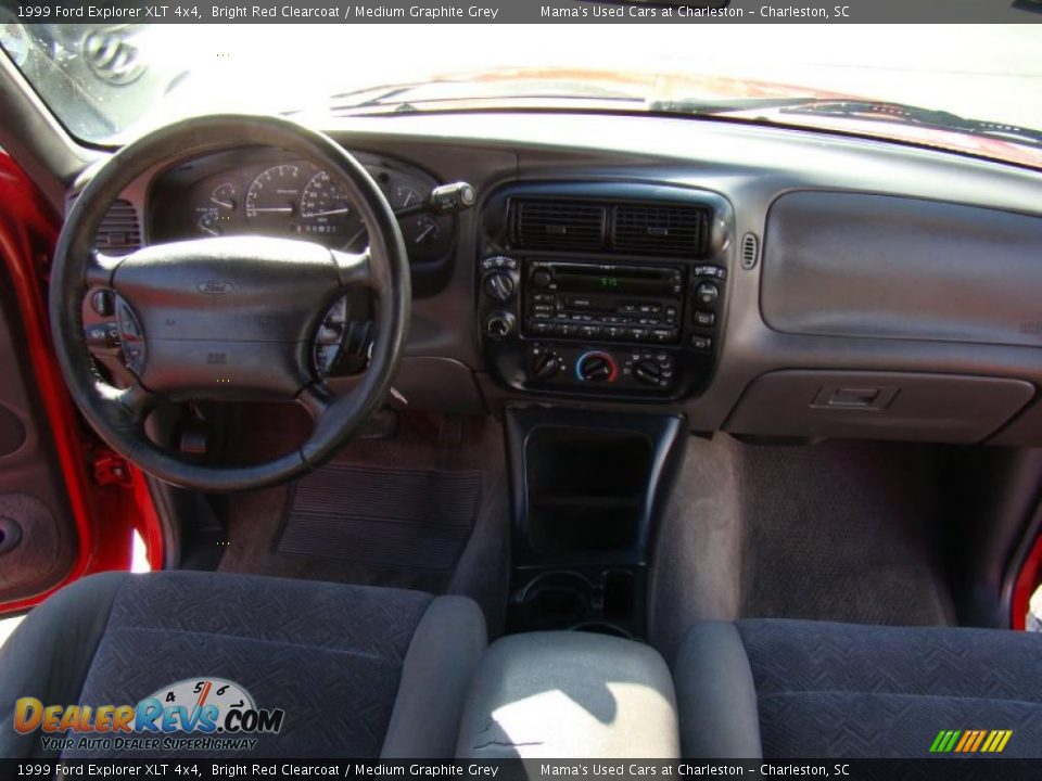 1999 Ford Explorer XLT 4x4 Bright Red Clearcoat / Medium Graphite Grey Photo #18