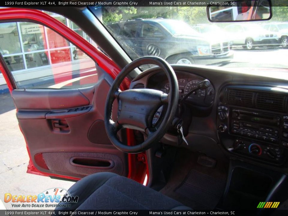 1999 Ford Explorer XLT 4x4 Bright Red Clearcoat / Medium Graphite Grey Photo #19