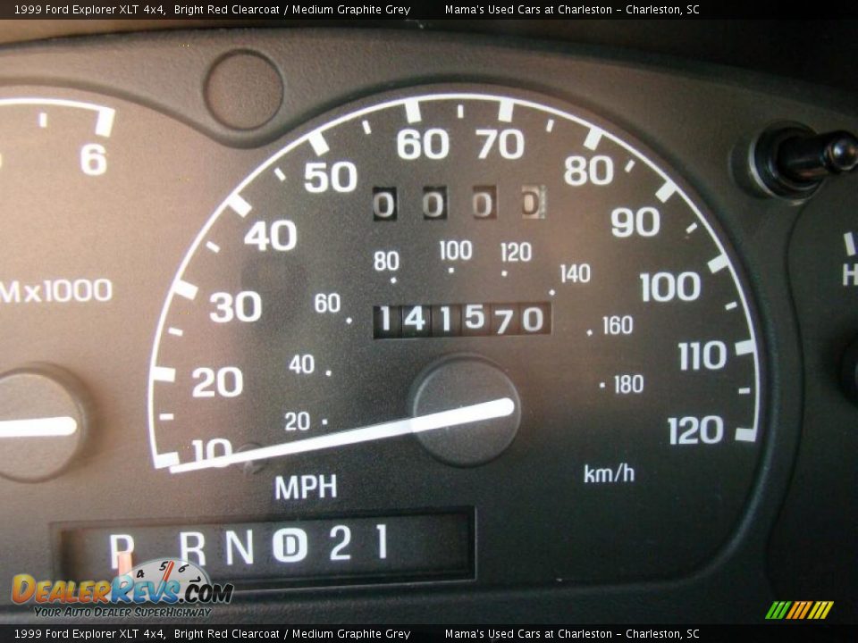 1999 Ford Explorer XLT 4x4 Bright Red Clearcoat / Medium Graphite Grey Photo #28