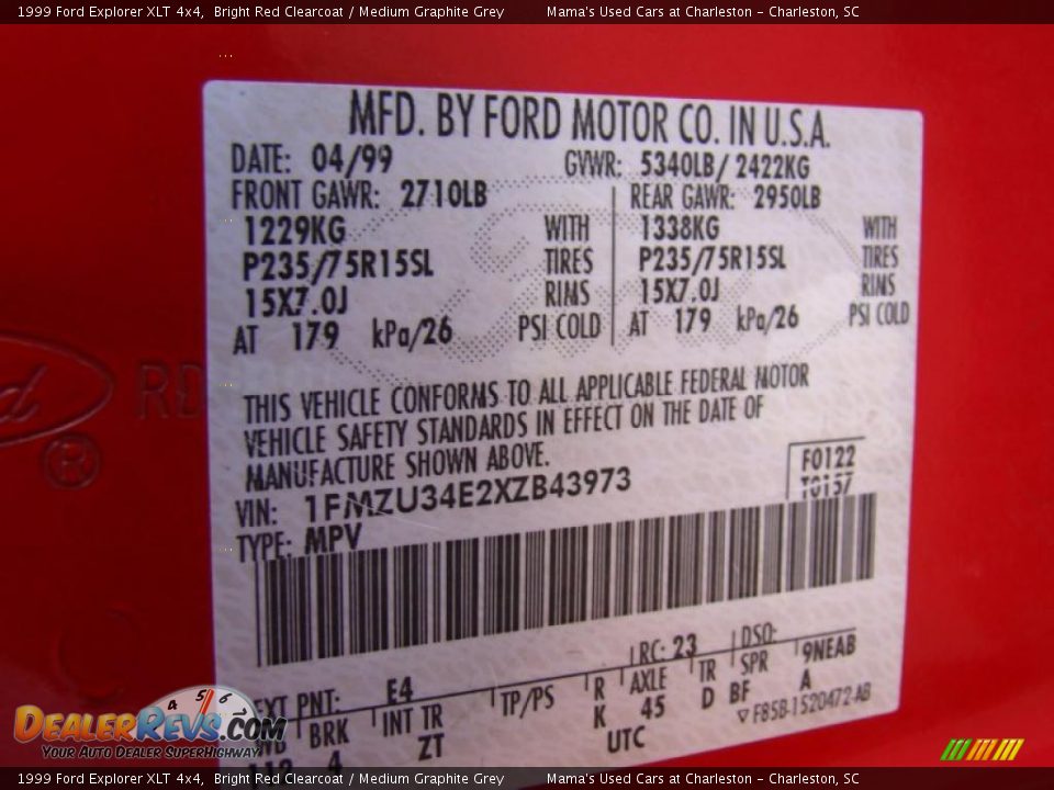 1999 Ford Explorer XLT 4x4 Bright Red Clearcoat / Medium Graphite Grey Photo #29