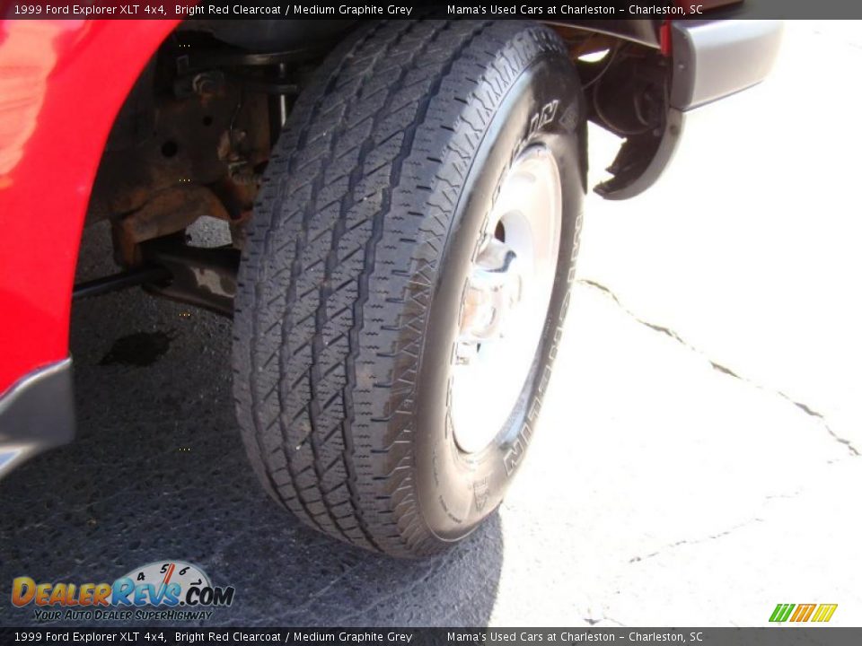1999 Ford Explorer XLT 4x4 Bright Red Clearcoat / Medium Graphite Grey Photo #30