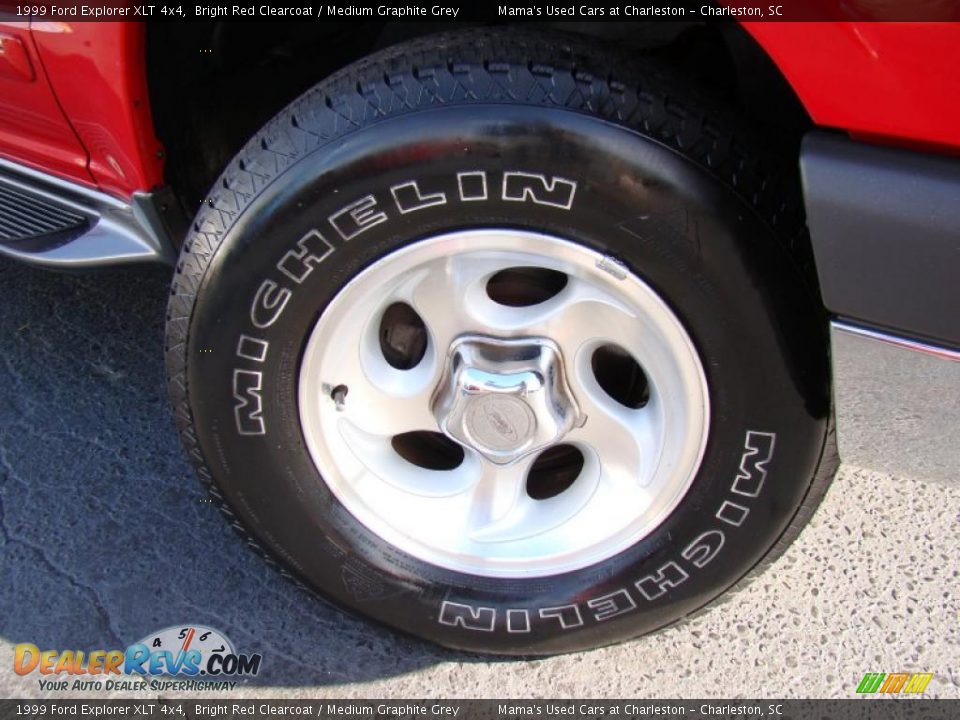 1999 Ford Explorer XLT 4x4 Bright Red Clearcoat / Medium Graphite Grey Photo #31