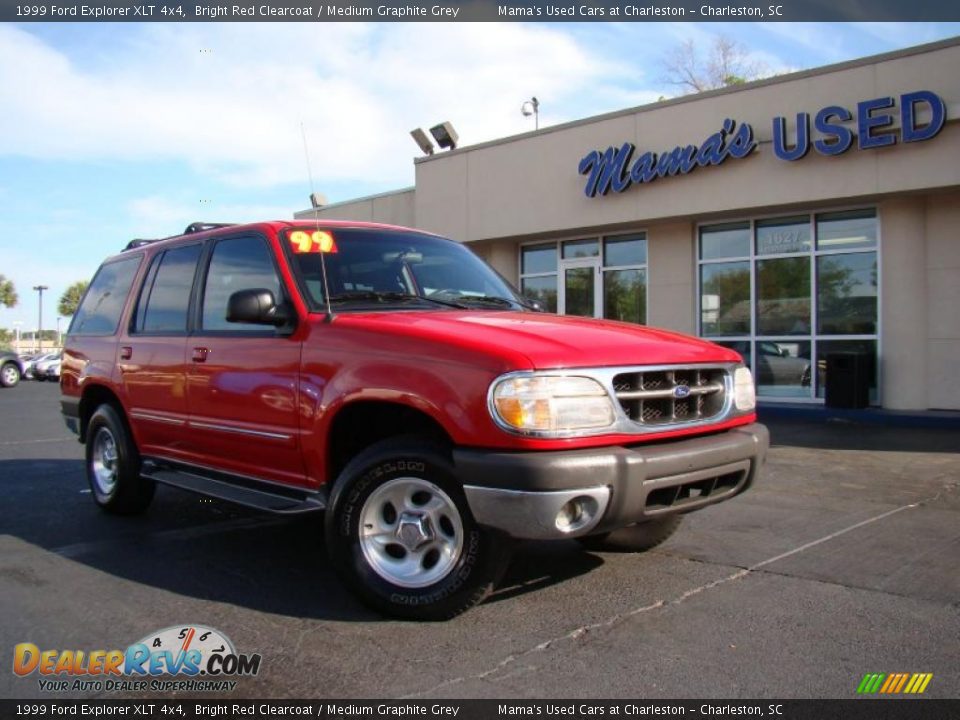 1999 Ford Explorer XLT 4x4 Bright Red Clearcoat / Medium Graphite Grey Photo #32