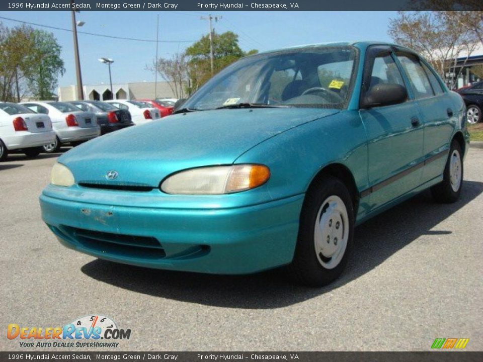 Front 3/4 View of 1996 Hyundai Accent Sedan Photo #1