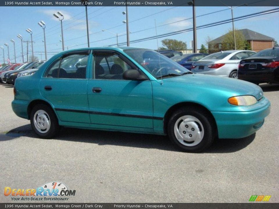 Montego Green 1996 Hyundai Accent Sedan Photo #5