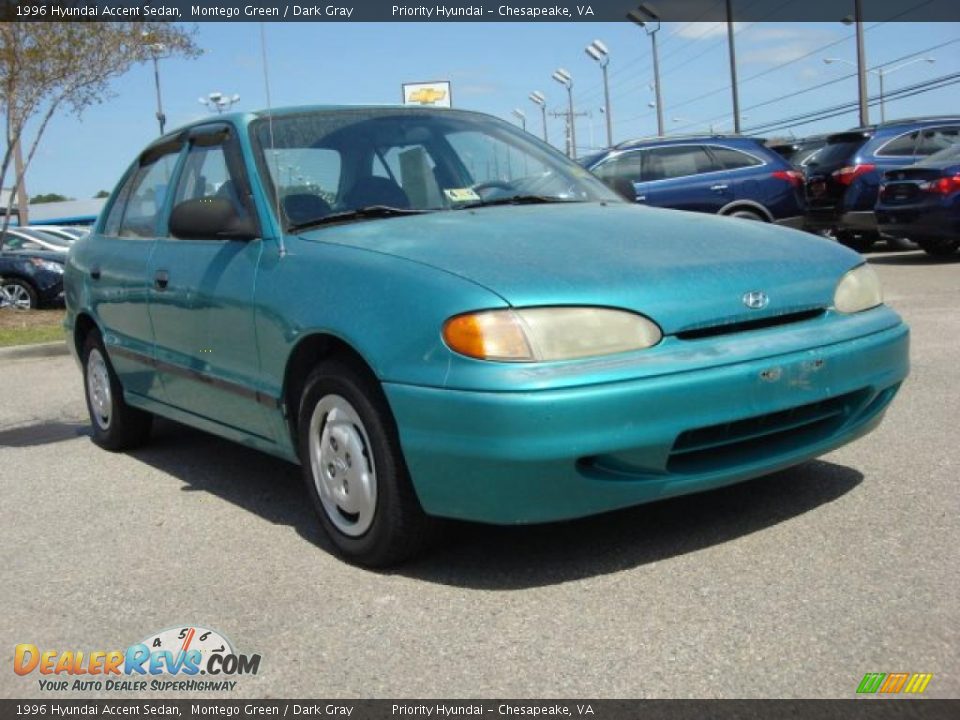 1996 Hyundai Accent Sedan Montego Green / Dark Gray Photo #6