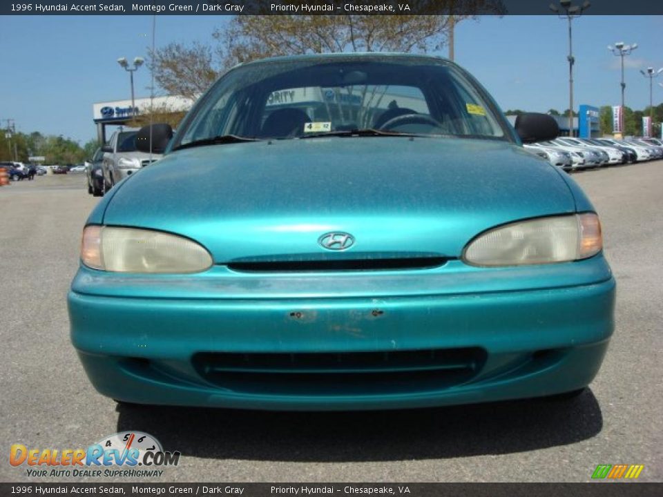 1996 Hyundai Accent Sedan Montego Green / Dark Gray Photo #7