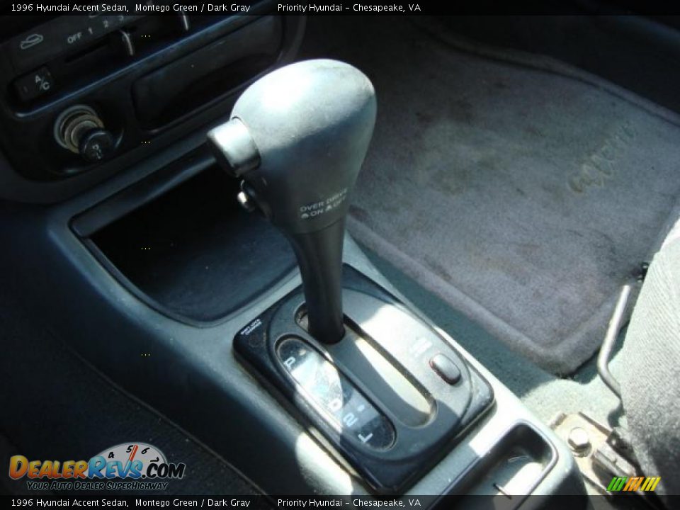 1996 Hyundai Accent Sedan Shifter Photo #12