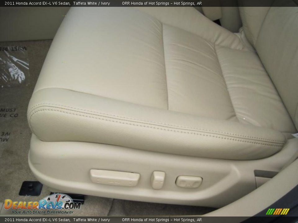 2011 Honda Accord EX-L V6 Sedan Taffeta White / Ivory Photo #11