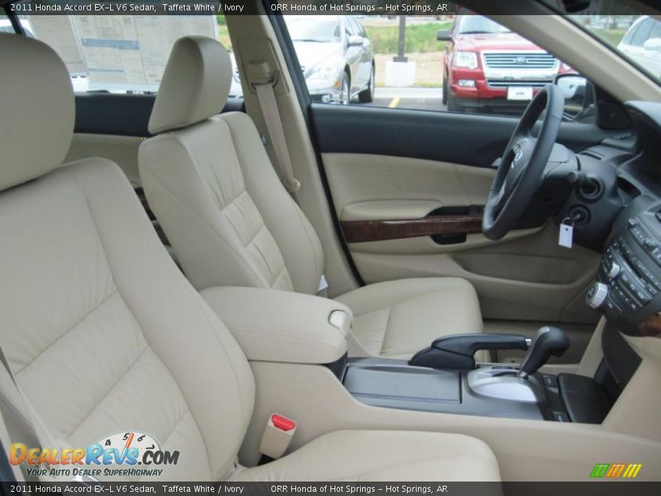 2011 Honda Accord EX-L V6 Sedan Taffeta White / Ivory Photo #17